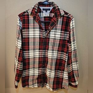 Tommy Hilfiger Men's Black and Red Plaid Shirt Slim Fit